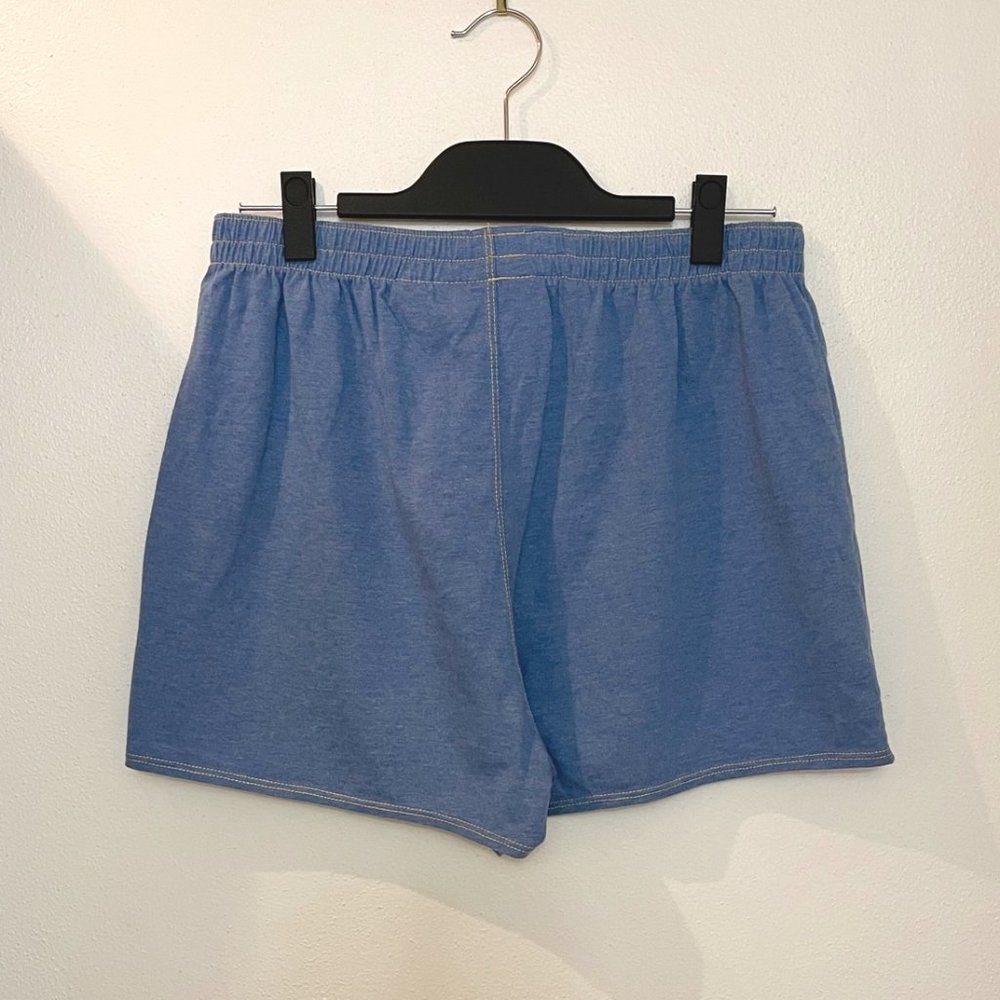 Disney Mickey Mouse Shorts (L) - Picture 3 of 9